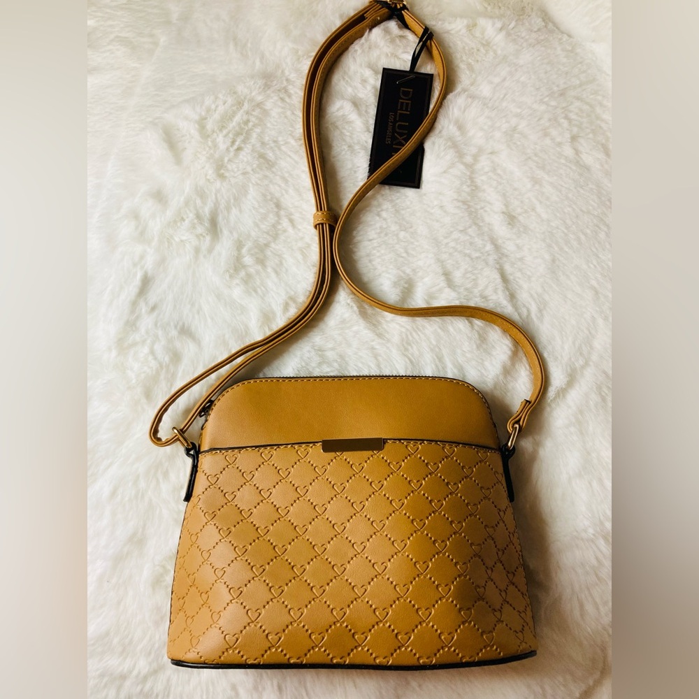 Crossbody Bag in Mustard Yellow